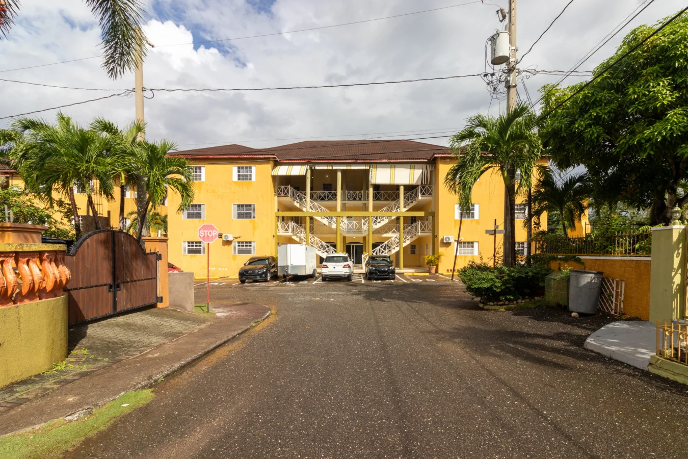 3rd Floor Condo~ Tower Isle~24hr Security, photo 9