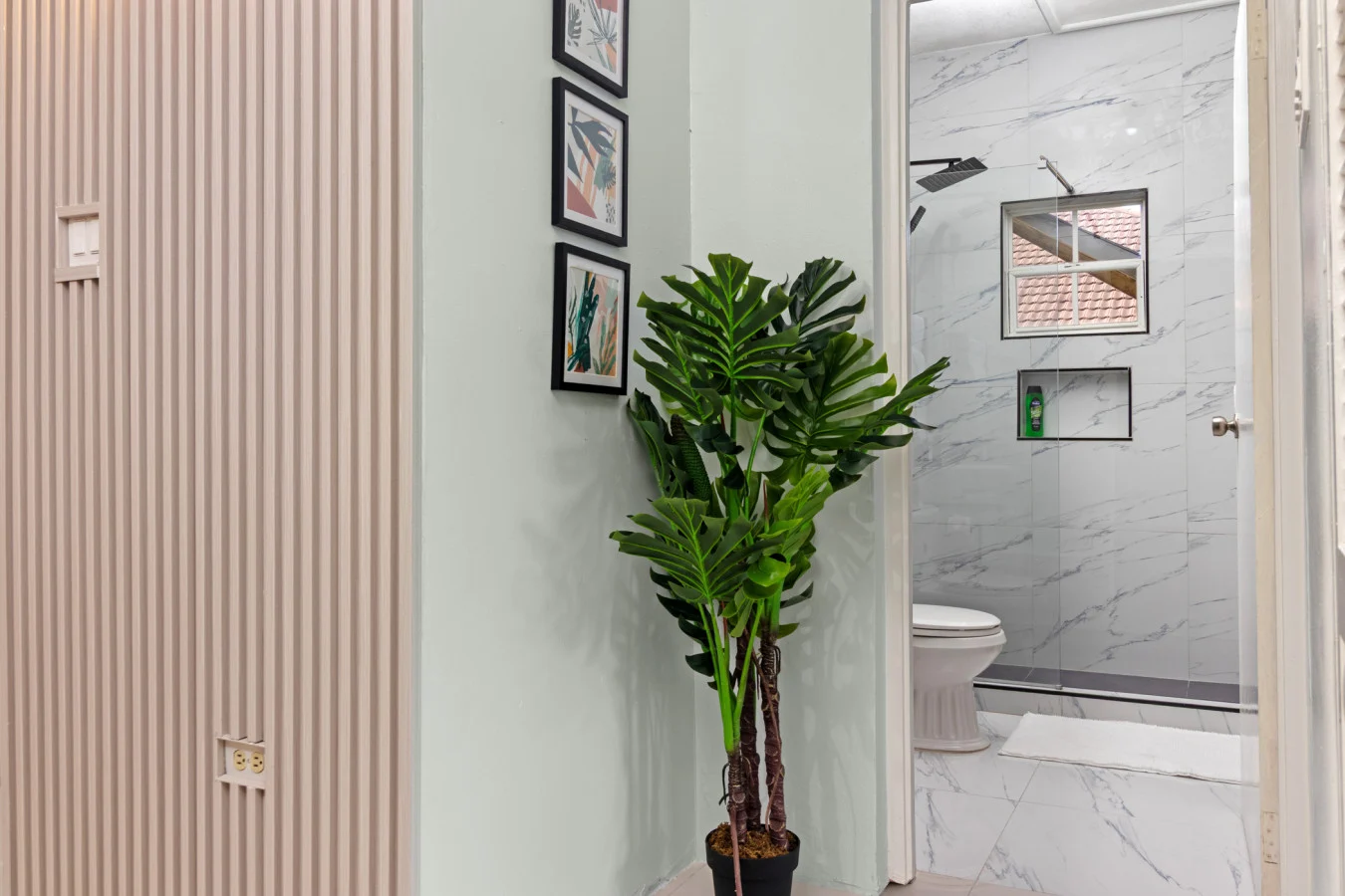 3rd Floor Condo~ Tower Isle~24hr Security, photo 6