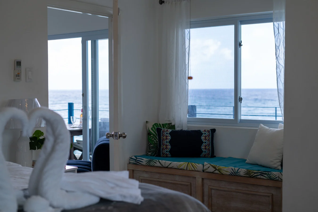 Blue Serenity~Oceanfront Penthouse~Tower Isle, photo 21