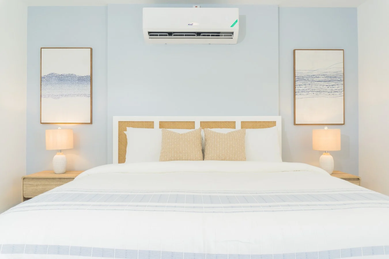 Solèa 6th-Floor High-Rise Studio, Panoramic Ocean Views and Walk to Town, photo 1
