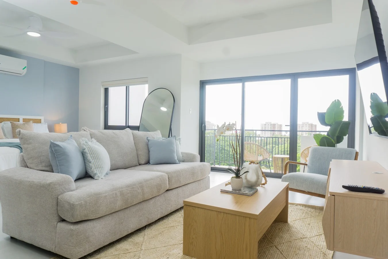 Solea 6th-Floor High-Rise Studio, Ocho Rios, photo 9