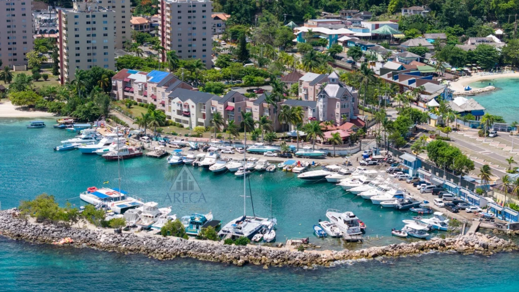 SOL Euphoria, Walk to Beach + Ocho Rios Town, photo 1