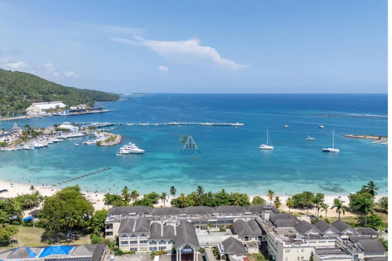 Azure 6th Floor Luxury 2Bd Rm Condo Walk to Beach, photo 3
